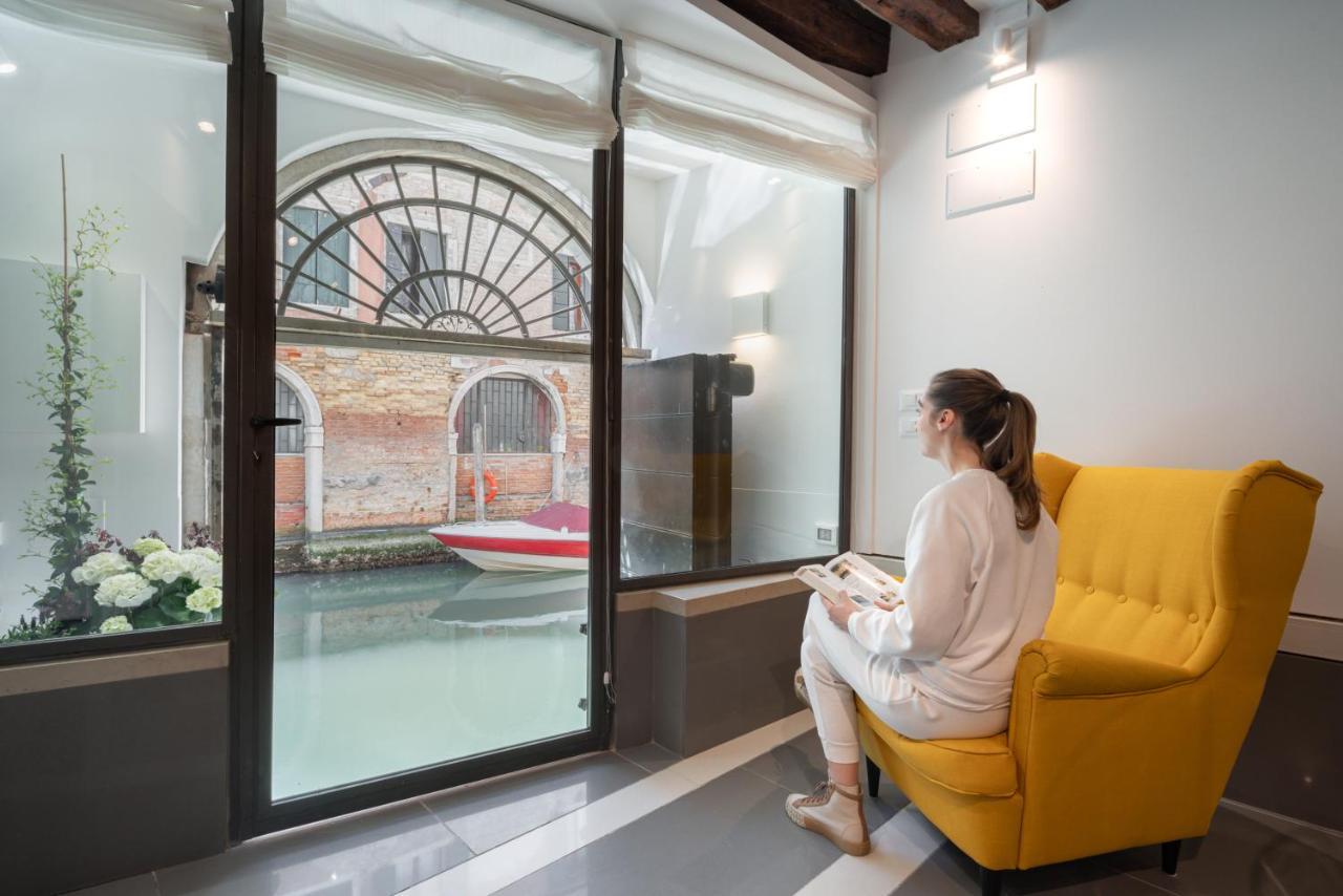 Appartement Venetian Canal View *