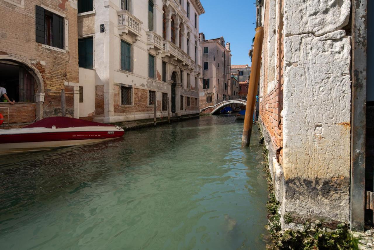 Venetian Canal View Appartement *