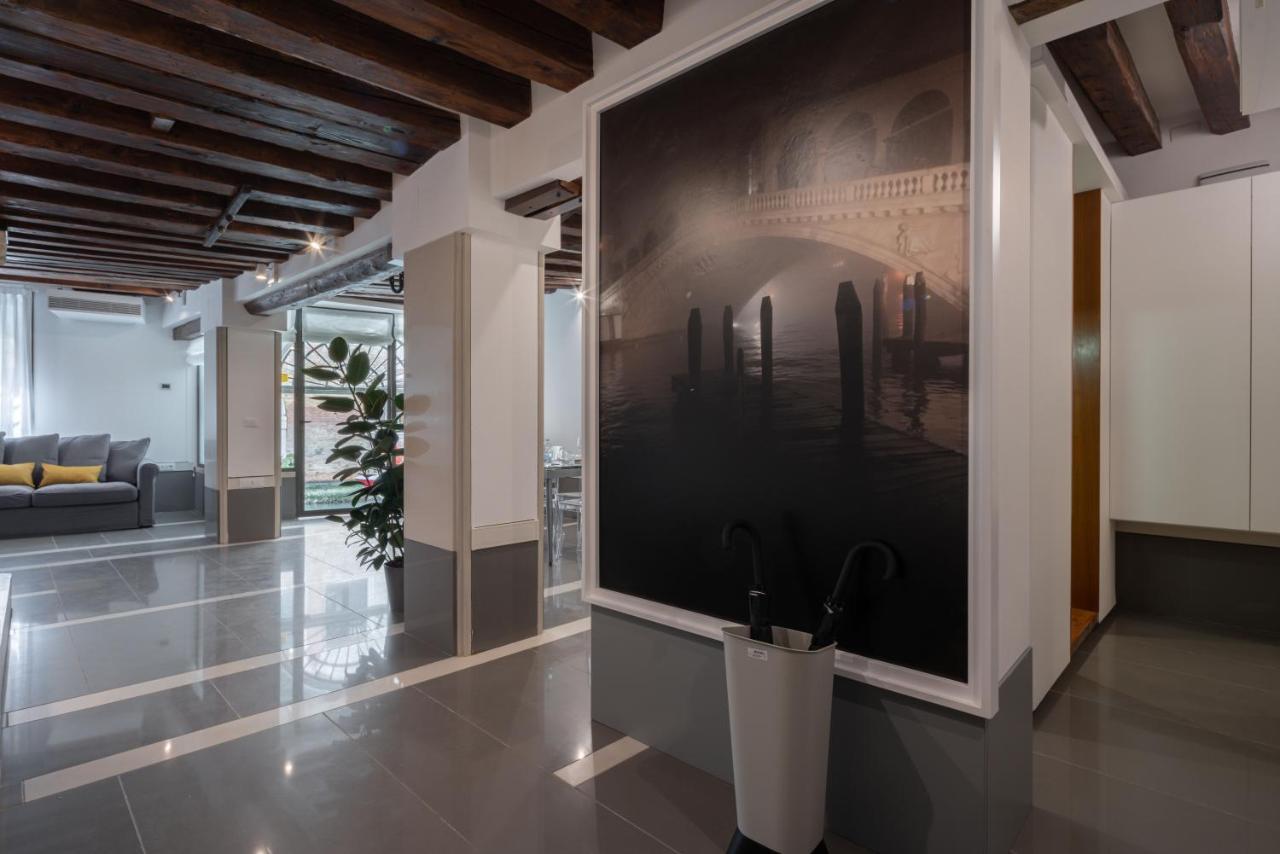 Venetian Canal View Appartement